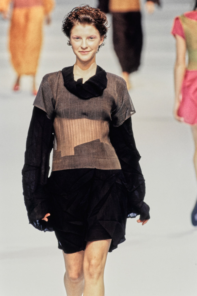 Issey Miyake fashion show for Spring/Summer 1995