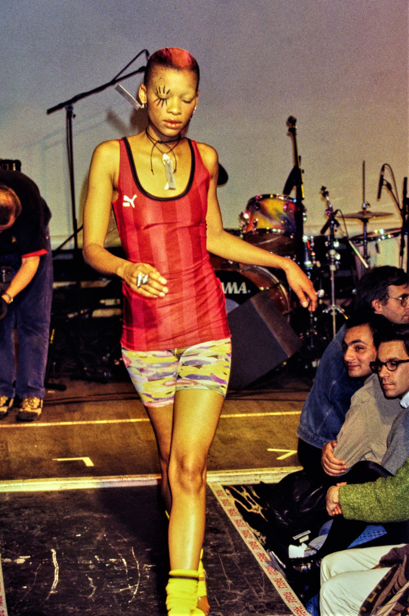 Xuly Bët fashion show for Spring/Summer 1995