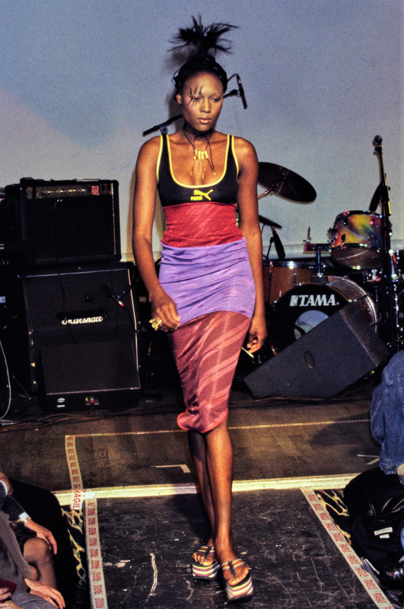 Xuly Bët fashion show for Spring/Summer 1995