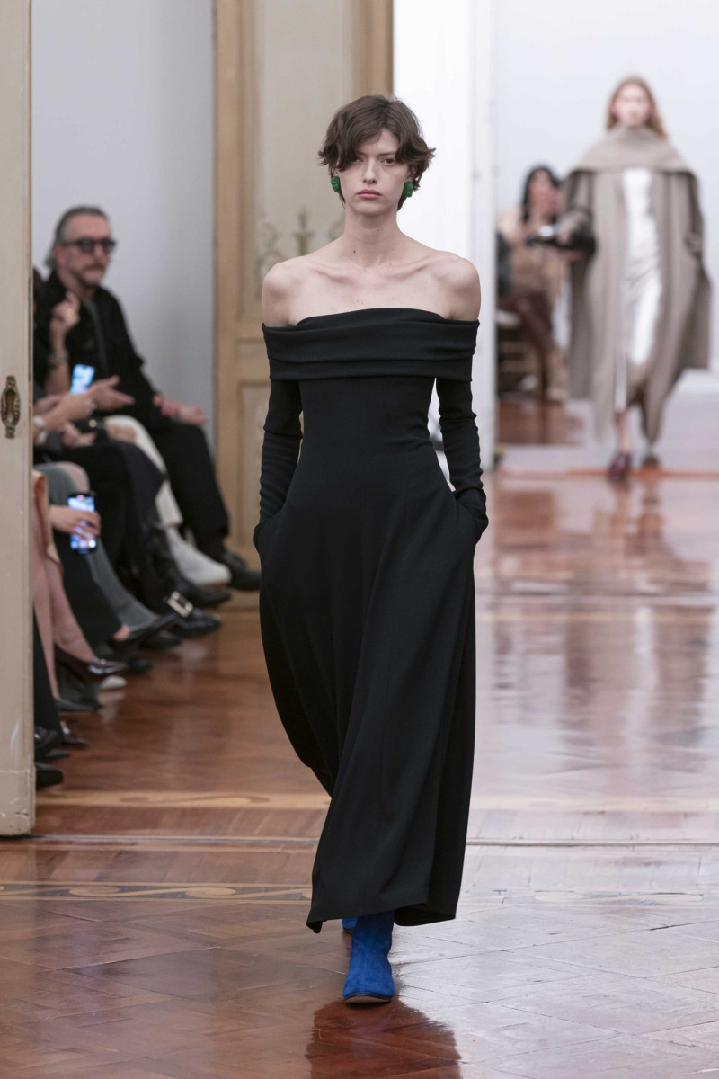 Alberta Ferretti fashion show for Autumn/Winter 2025