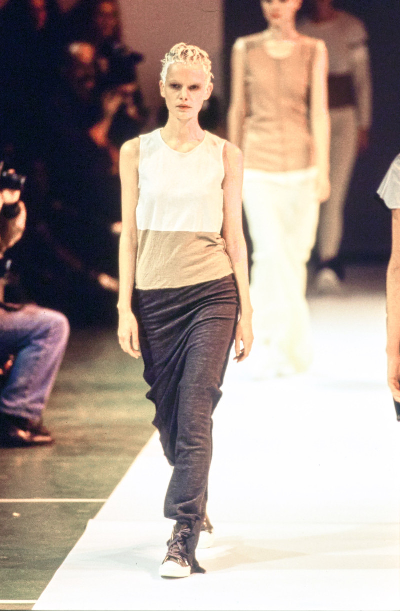 Comme Des Garcons fashion show for Spring/Summer 1994
