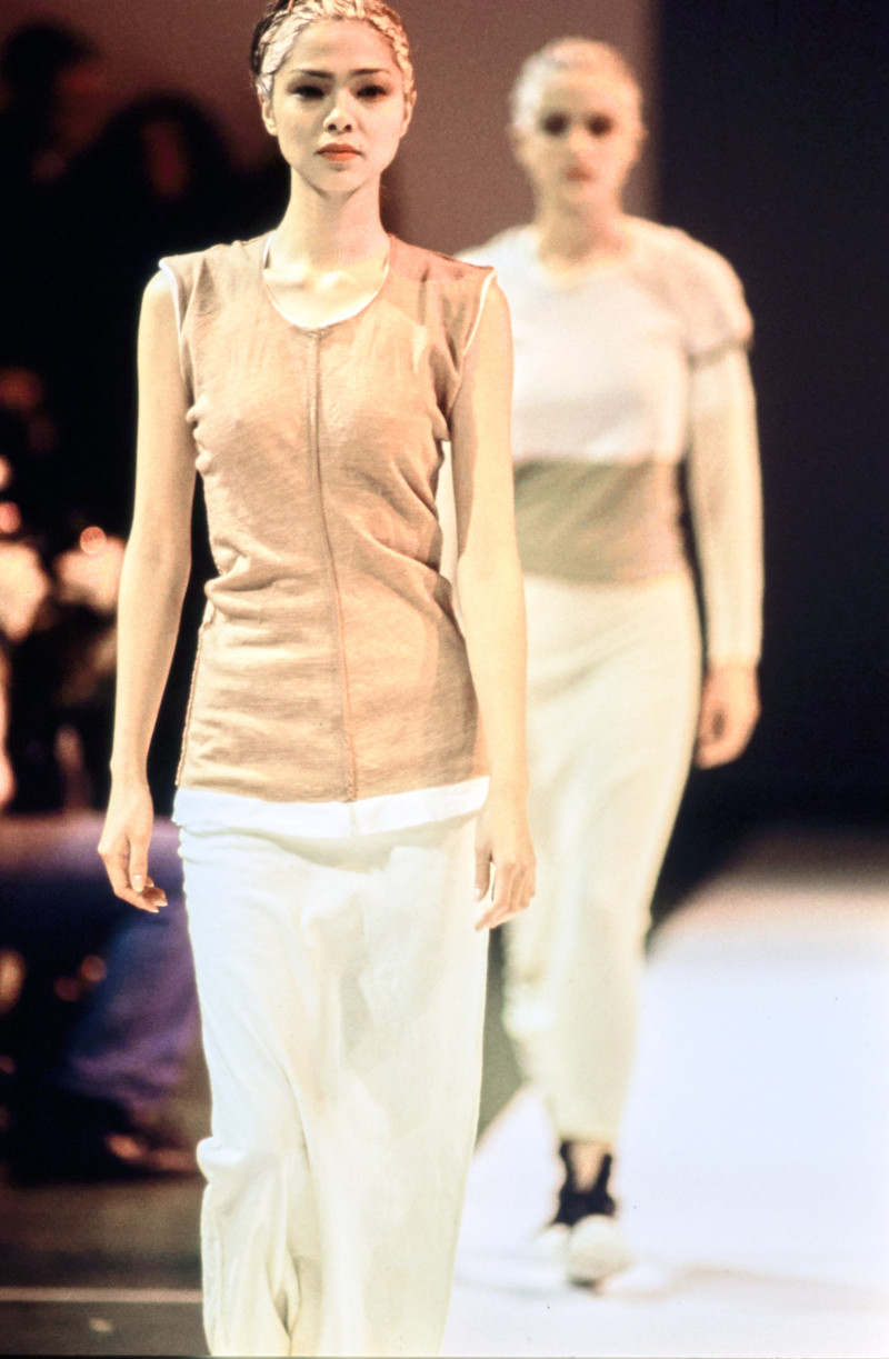 Comme Des Garcons fashion show for Spring/Summer 1994