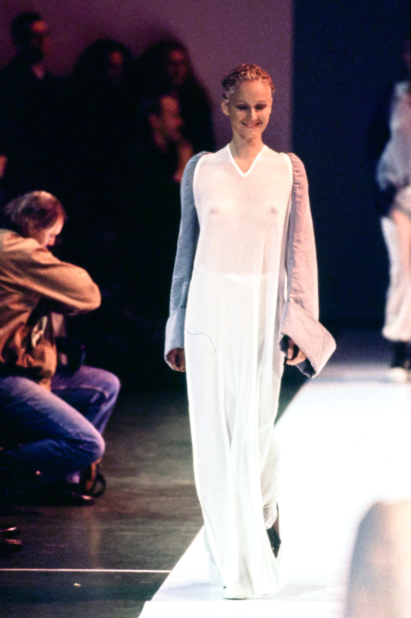 Comme Des Garcons fashion show for Spring/Summer 1994