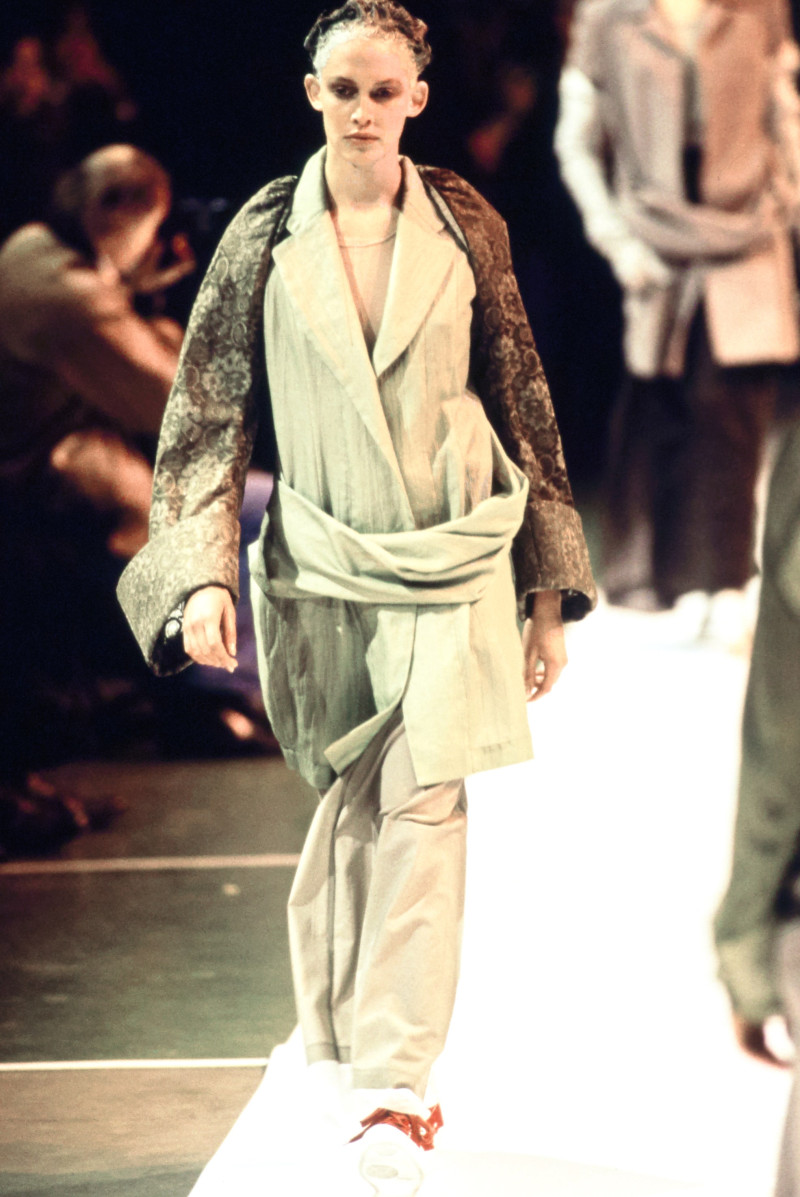 Comme Des Garcons fashion show for Spring/Summer 1994