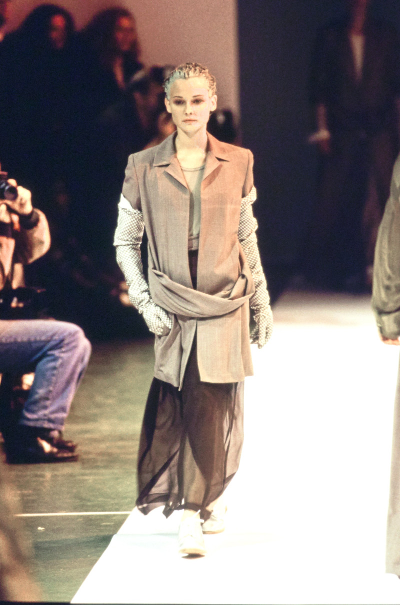 Comme Des Garcons fashion show for Spring/Summer 1994