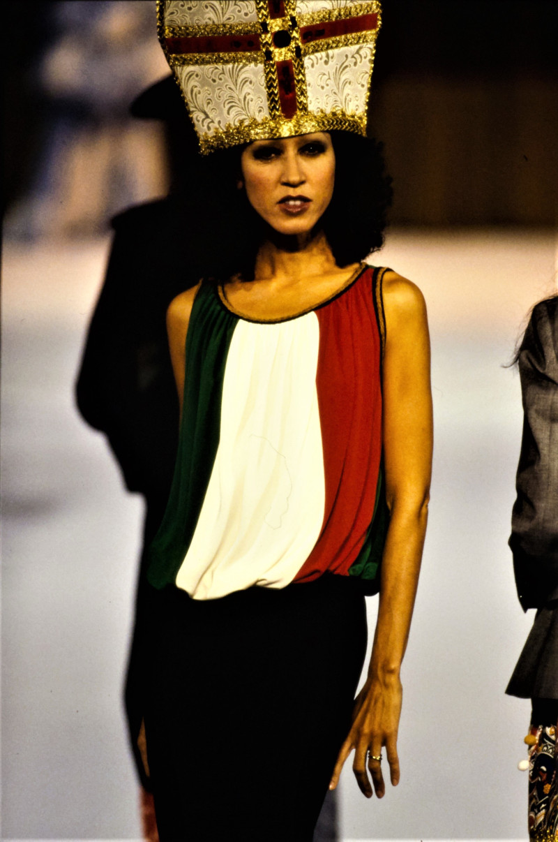 Moschino fashion show for Spring/Summer 1994
