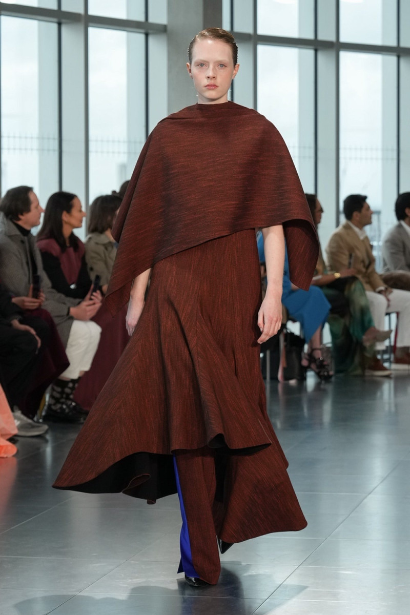 Roksanda Ilincic fashion show for Autumn/Winter 2025