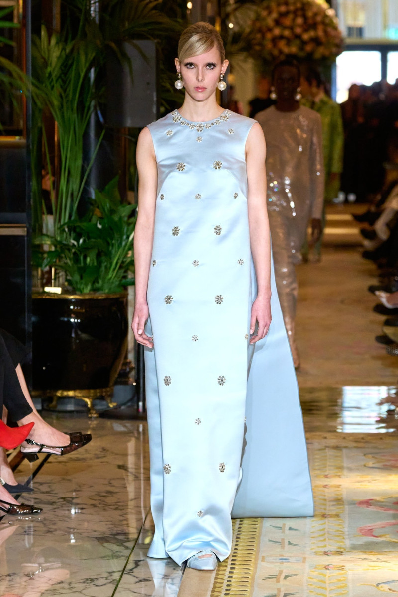 Huishan Zhang fashion show for Autumn/Winter 2025