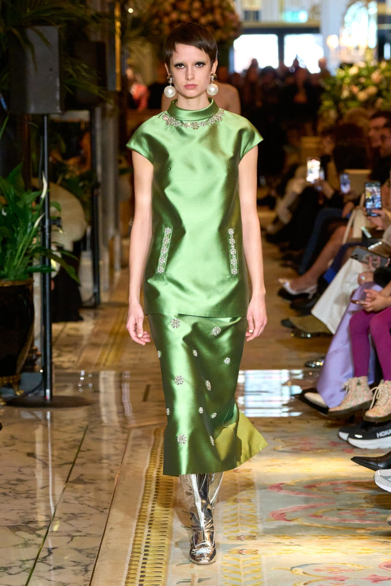 Huishan Zhang fashion show for Autumn/Winter 2025