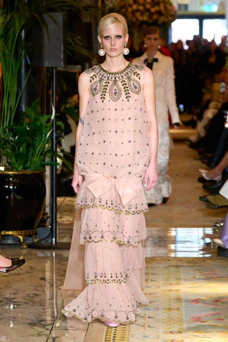 Huishan Zhang fashion show for Autumn/Winter 2025