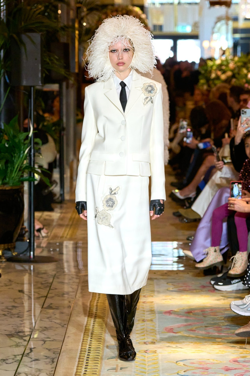 Huishan Zhang fashion show for Autumn/Winter 2025