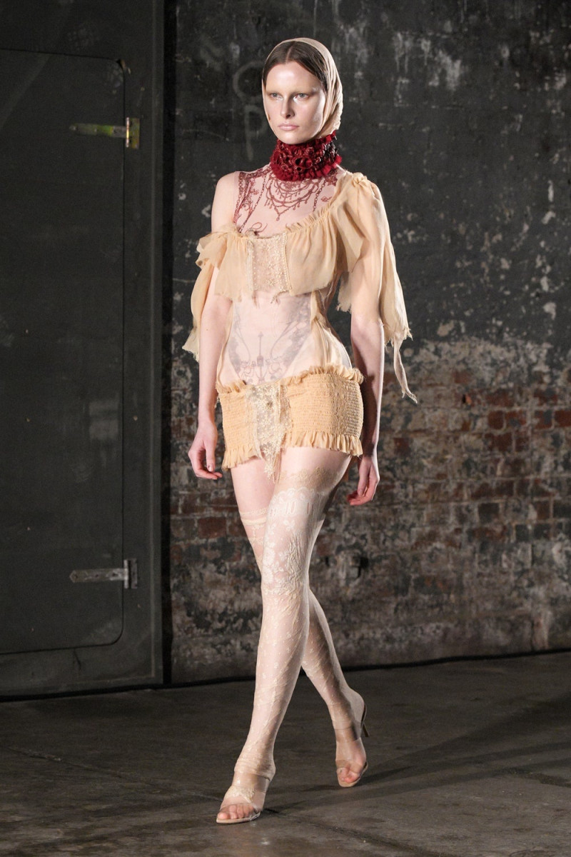 Dilara Findikoglu fashion show for Autumn/Winter 2025