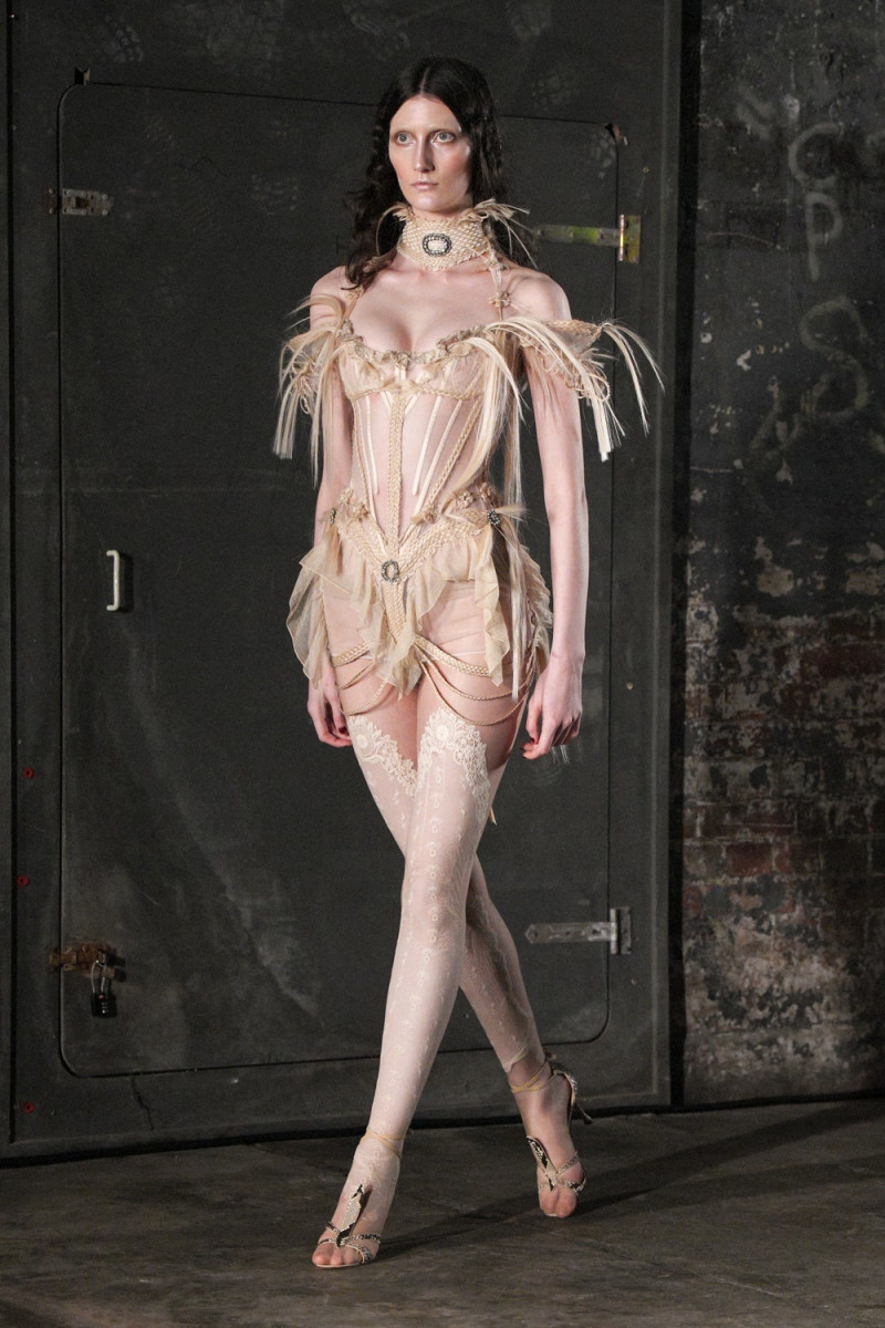 Dilara Findikoglu fashion show for Autumn/Winter 2025