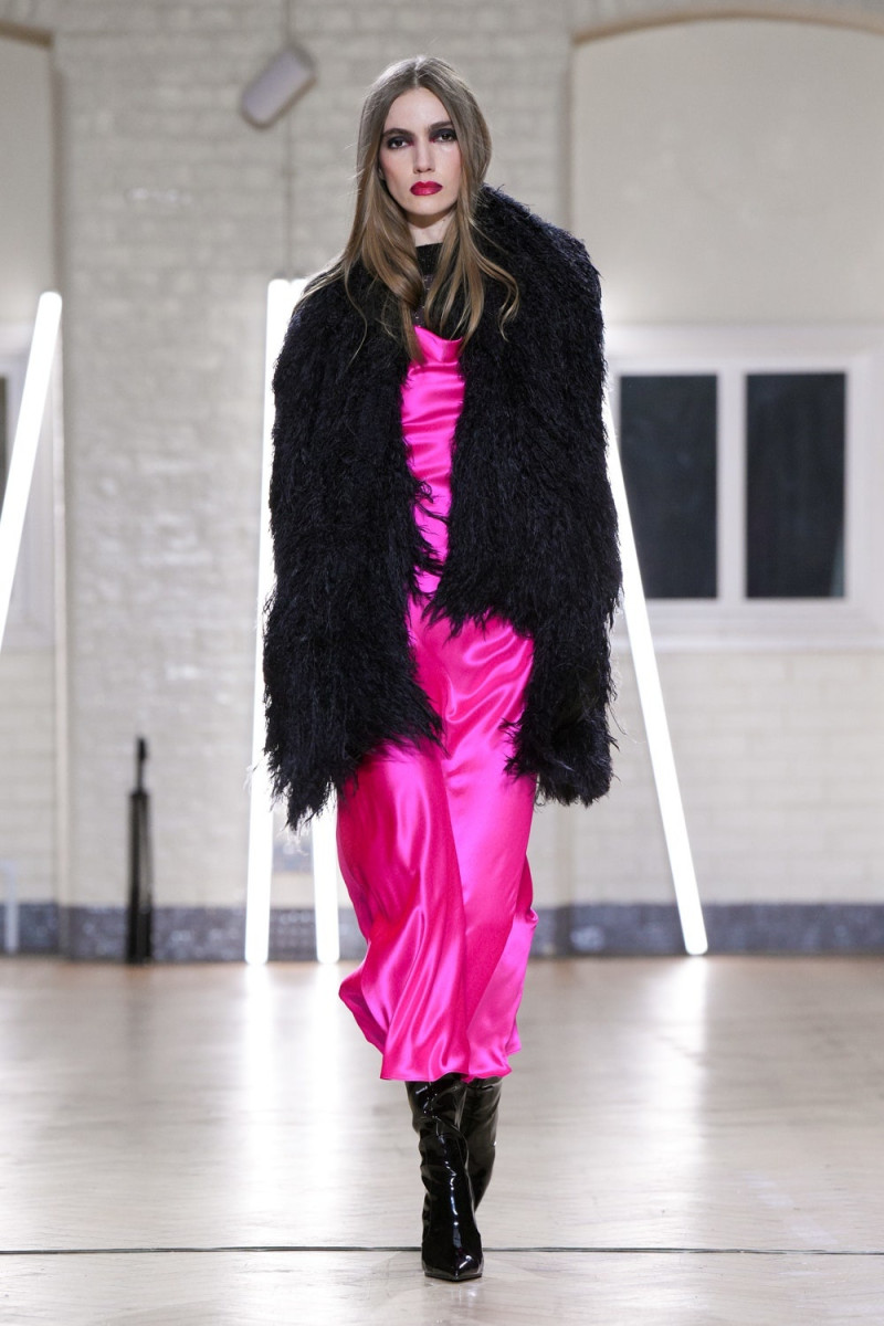 Mark Fast fashion show for Autumn/Winter 2025