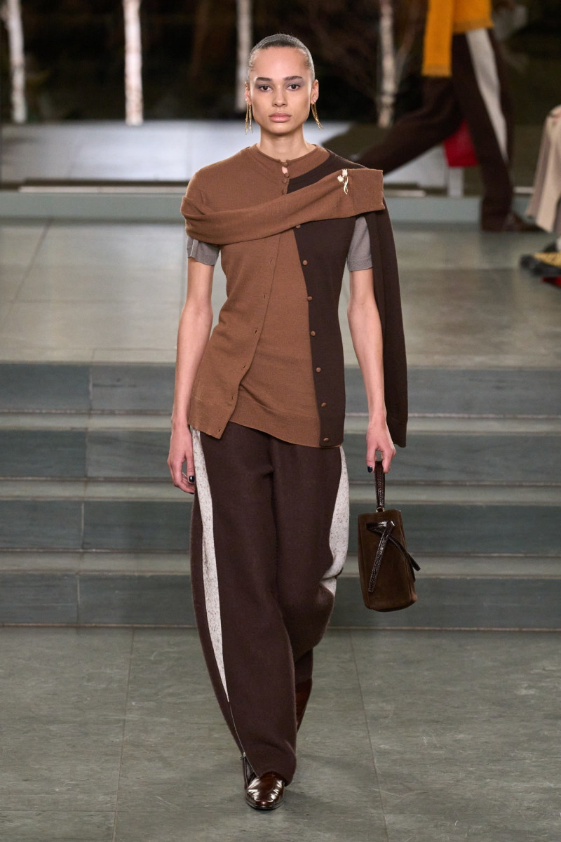 Tory Burch fashion show for Autumn/Winter 2025