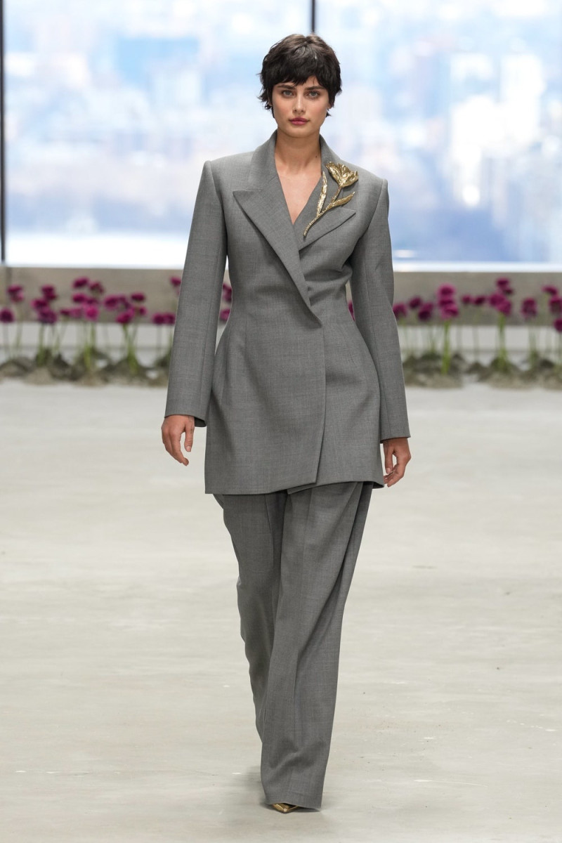 Taylor Hill featured in  the Carolina Herrera fashion show for Autumn/Winter 2025