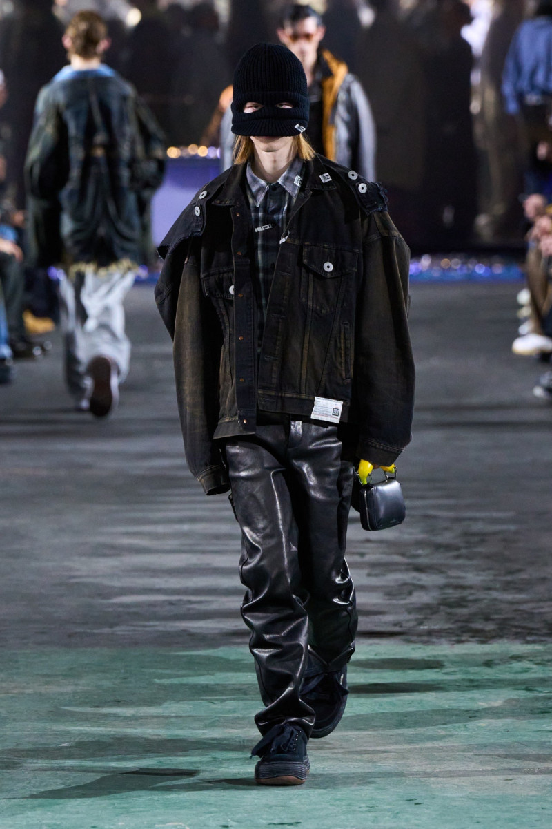 Mihara Yasuhiro fashion show for Autumn/Winter 2025