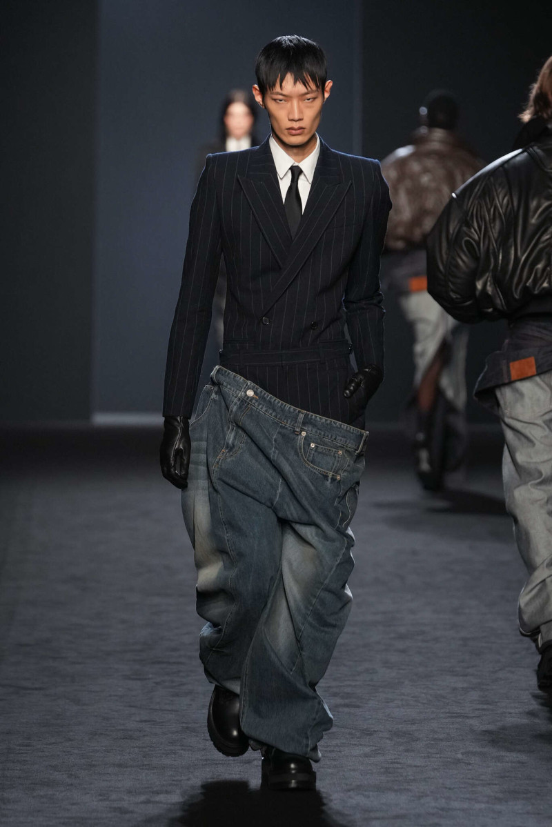 Juun J fashion show for Autumn/Winter 2025