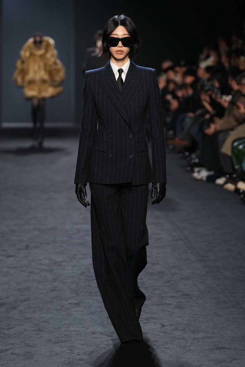 Juun J fashion show for Autumn/Winter 2025