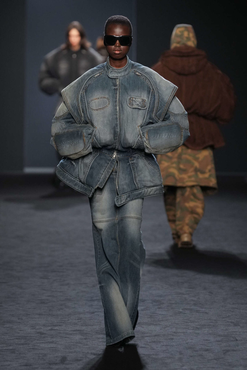 Juun J fashion show for Autumn/Winter 2025