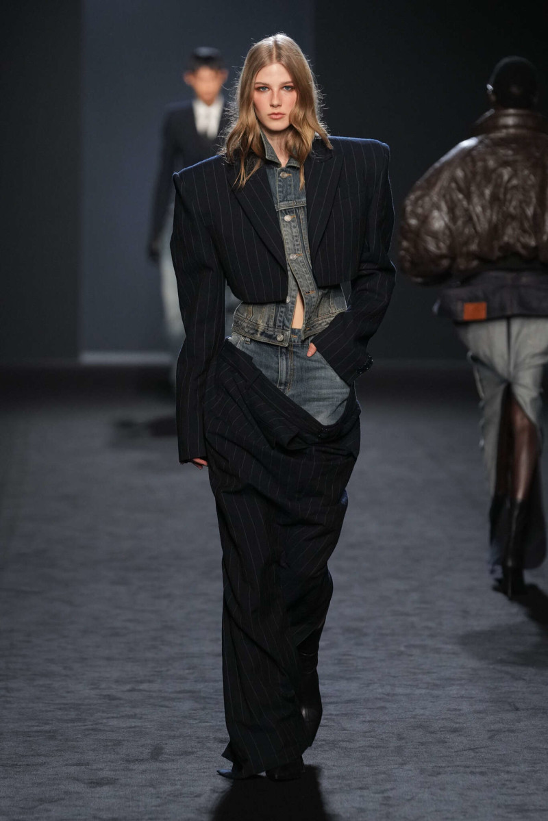 Juun J fashion show for Autumn/Winter 2025
