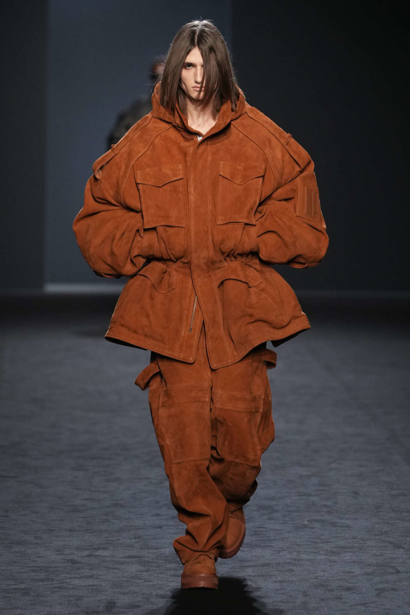 Juun J fashion show for Autumn/Winter 2025