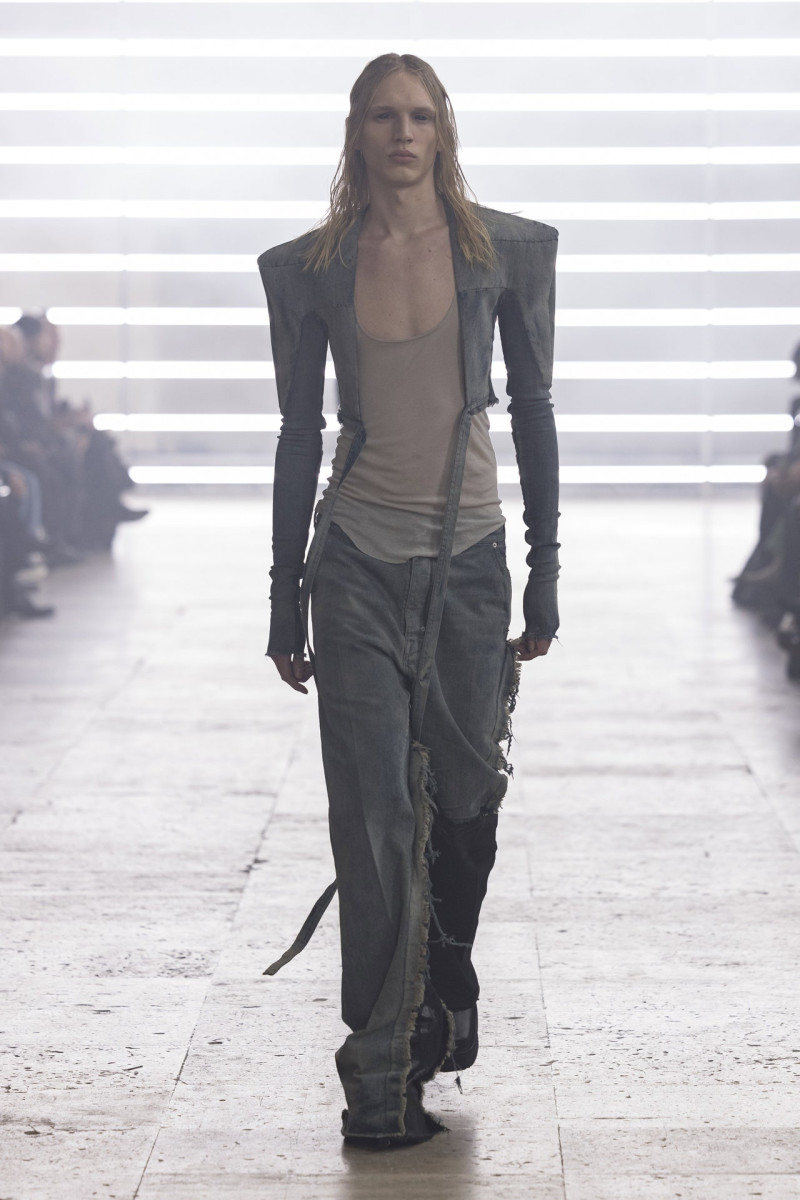 Rick Owens fashion show for Autumn/Winter 2025