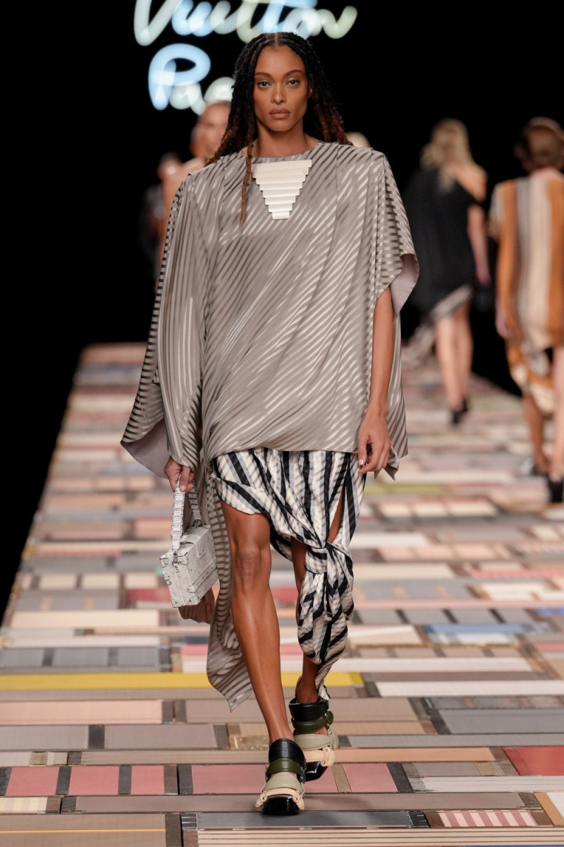Louis Vuitton fashion show for Spring/Summer 2025