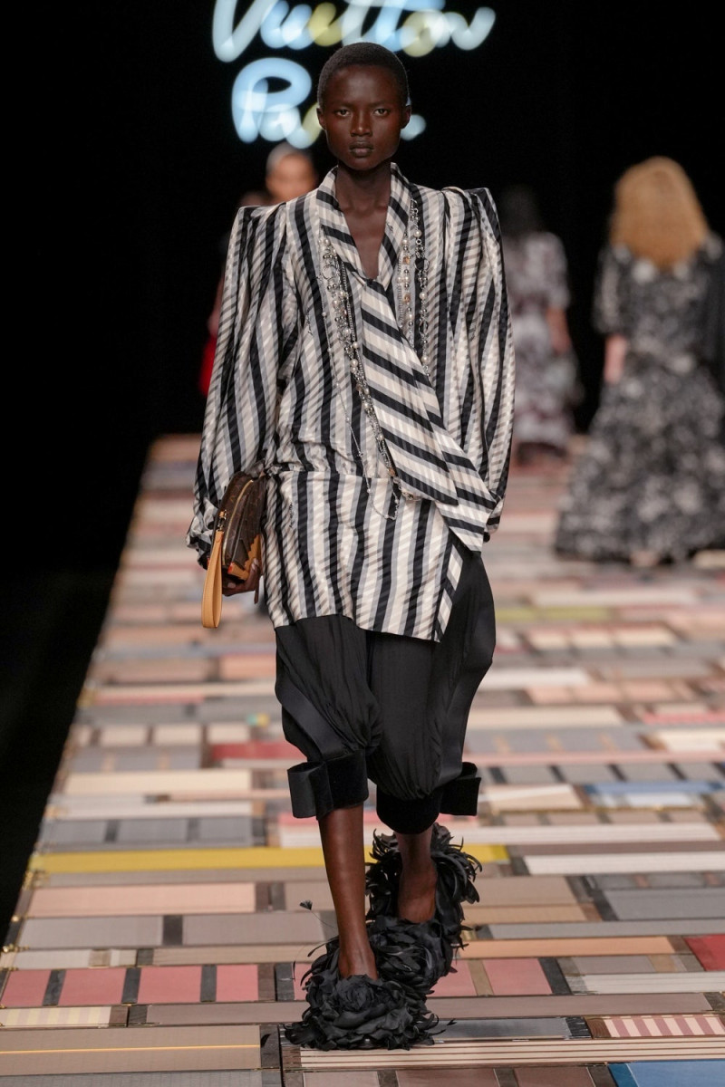 Louis Vuitton fashion show for Spring/Summer 2025