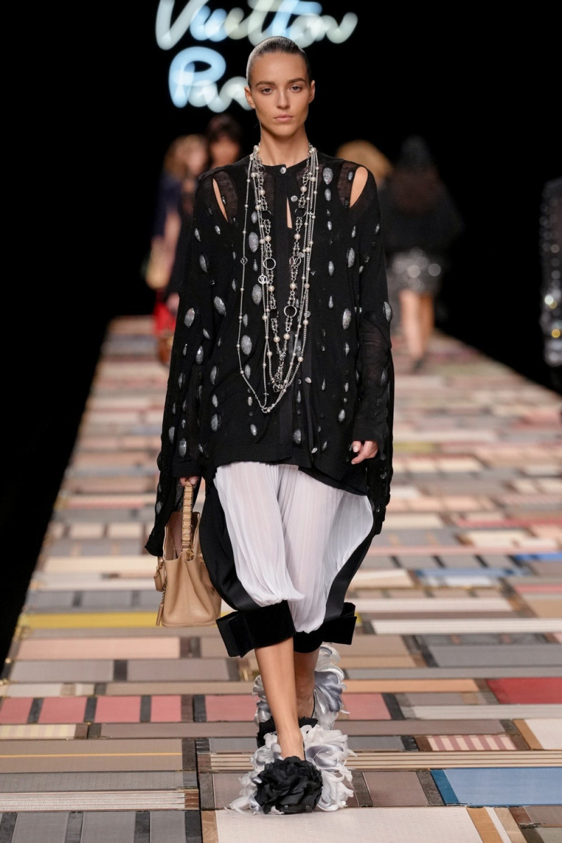Louis Vuitton fashion show for Spring/Summer 2025