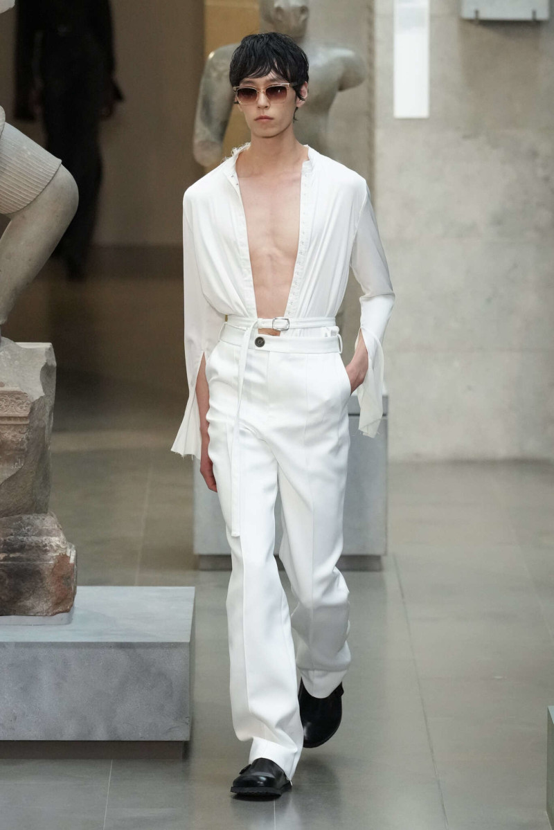 Peter Do fashion show for Spring/Summer 2025