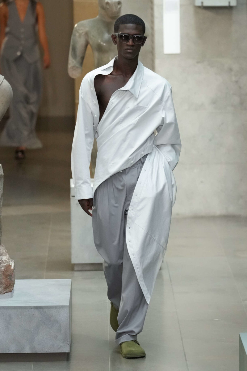 Peter Do fashion show for Spring/Summer 2025