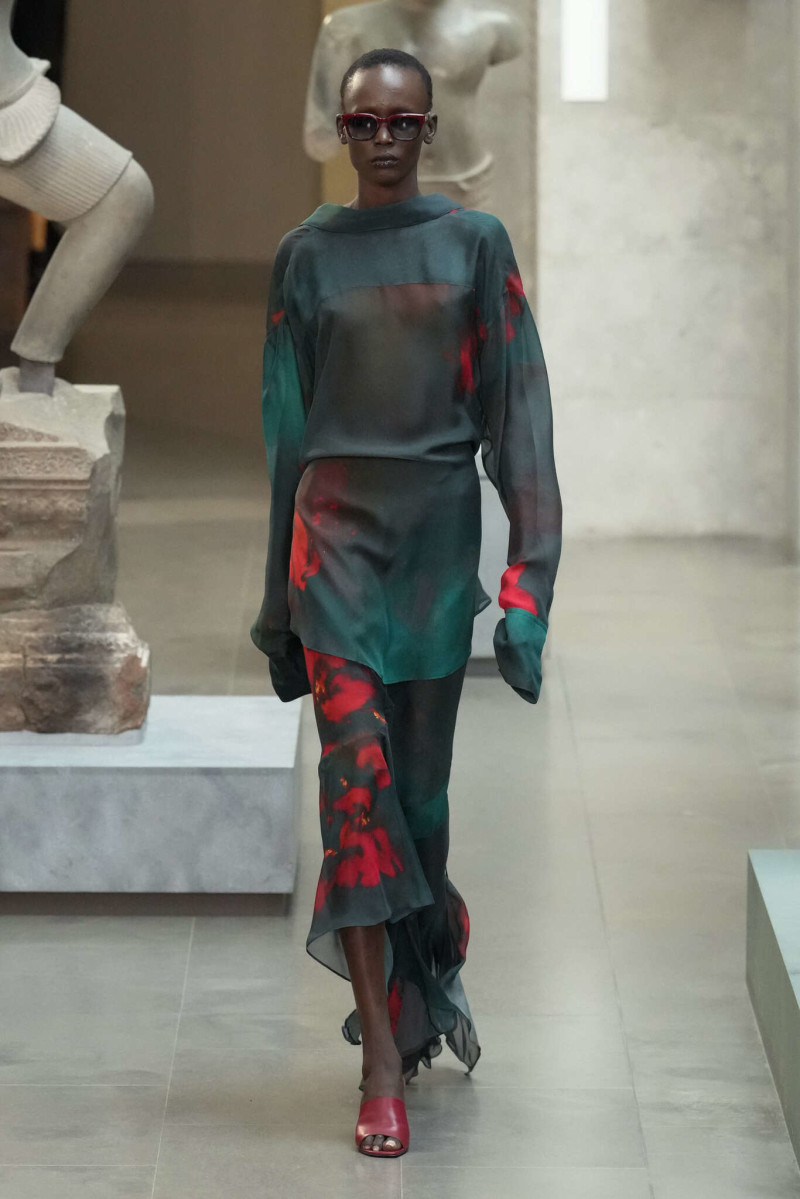Peter Do fashion show for Spring/Summer 2025