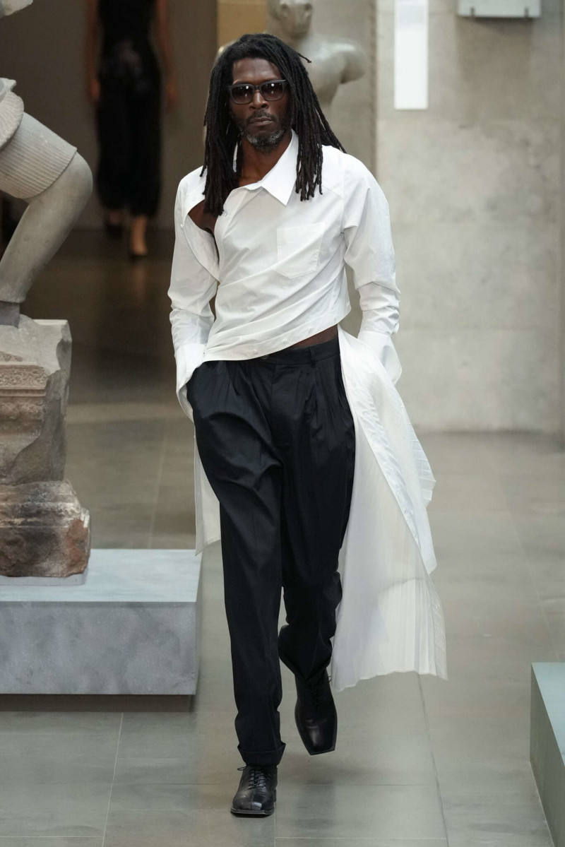 Peter Do fashion show for Spring/Summer 2025