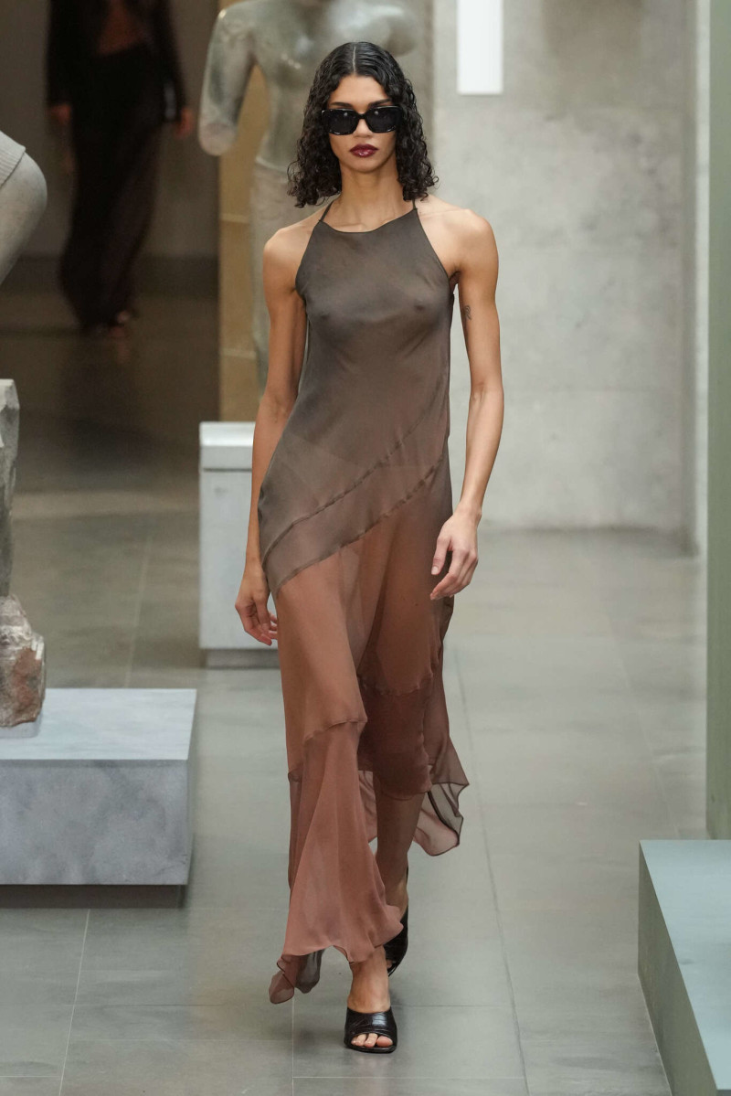 Peter Do fashion show for Spring/Summer 2025