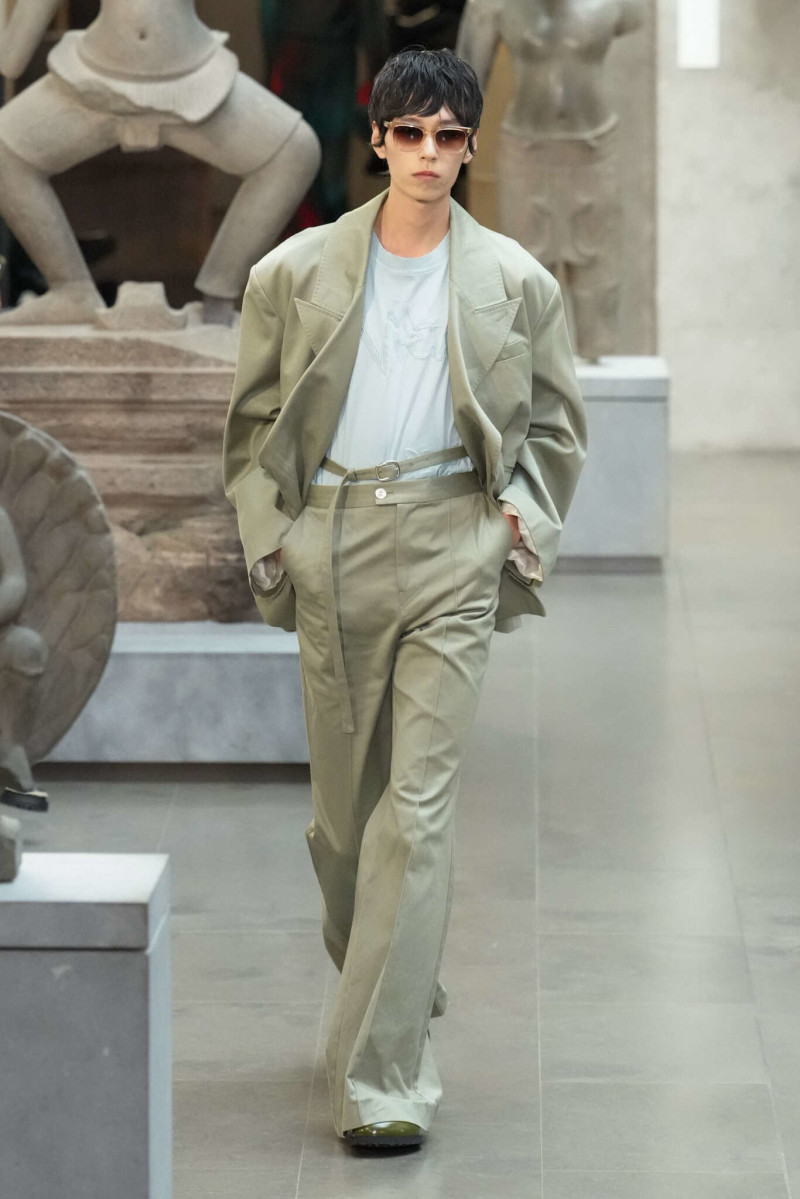 Peter Do fashion show for Spring/Summer 2025