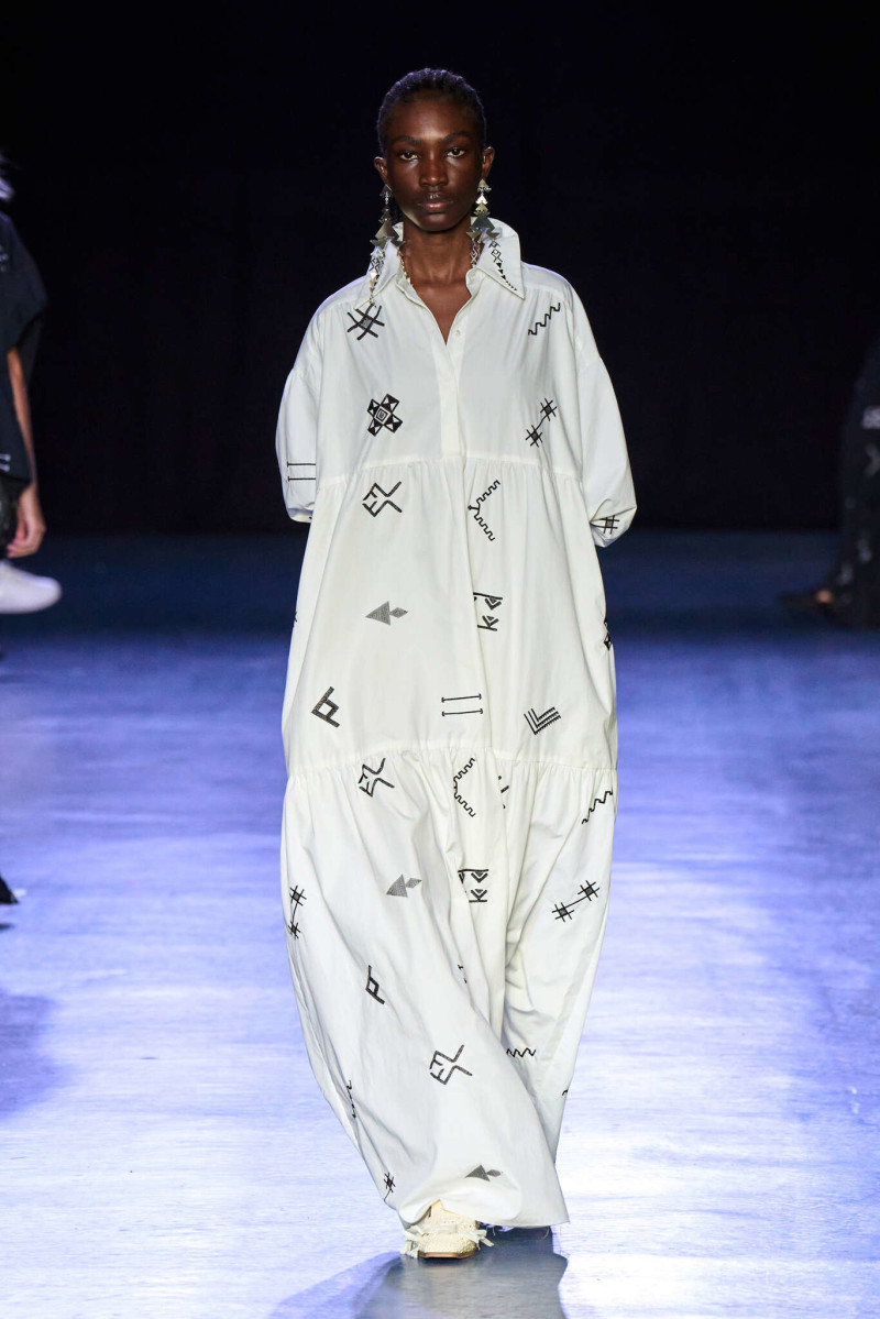 Vivienne Tam fashion show for Spring/Summer 2025