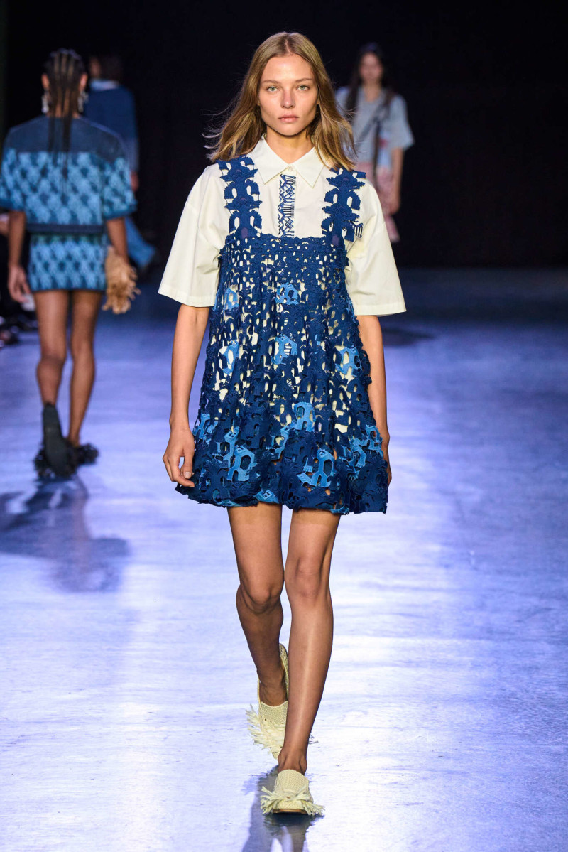 Vivienne Tam fashion show for Spring/Summer 2025