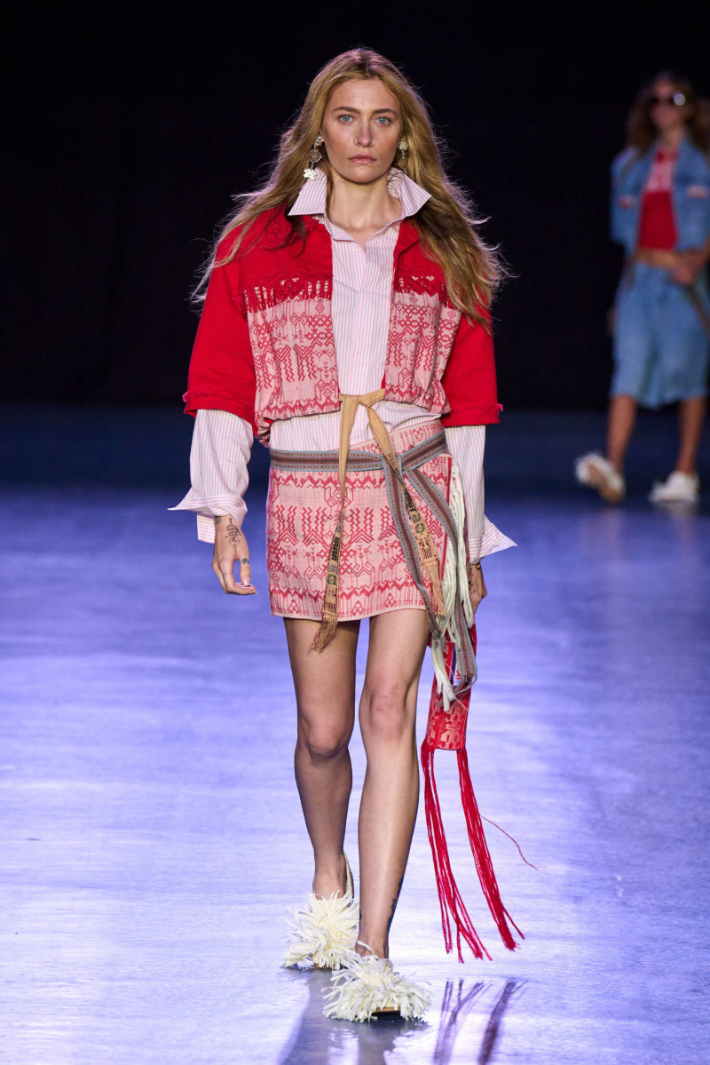 Vivienne Tam fashion show for Spring/Summer 2025