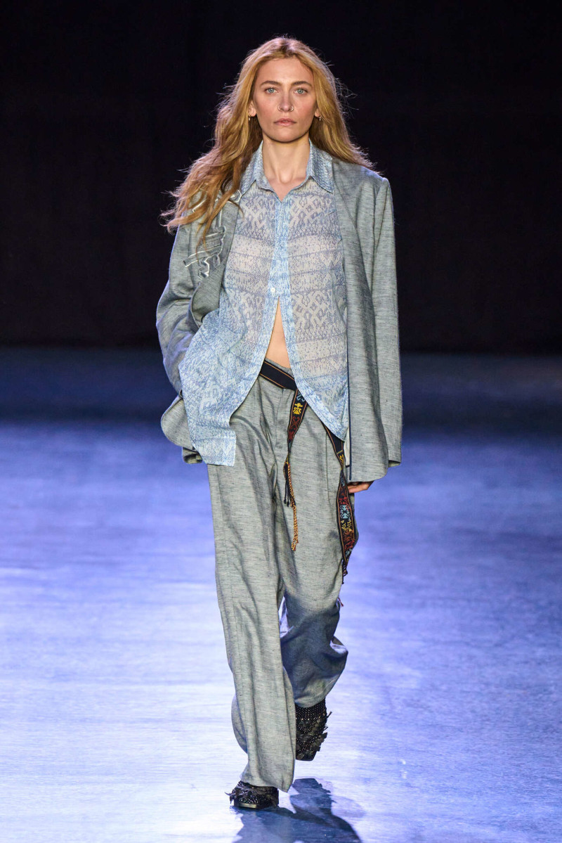 Vivienne Tam fashion show for Spring/Summer 2025