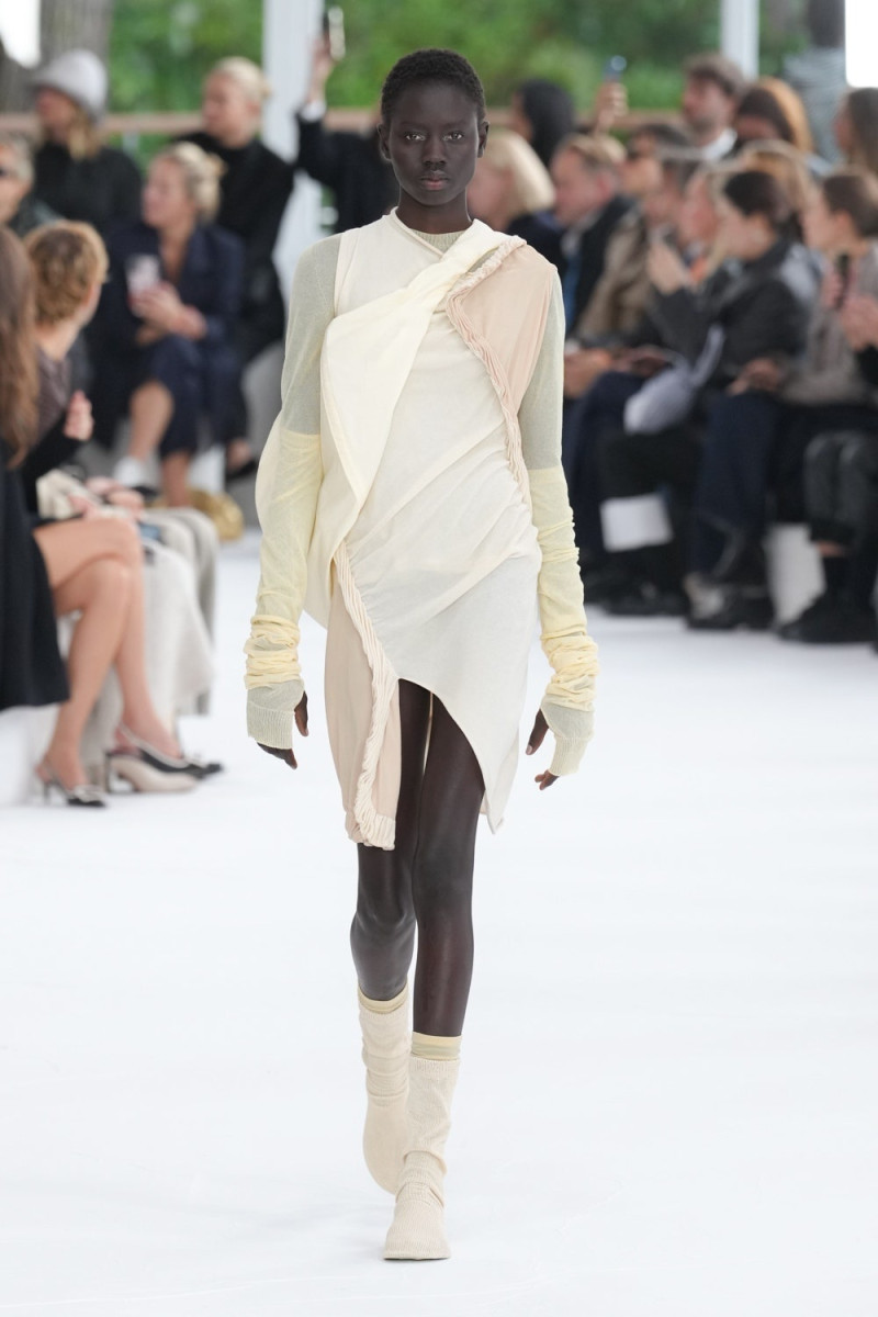 Issey Miyake fashion show for Spring/Summer 2025