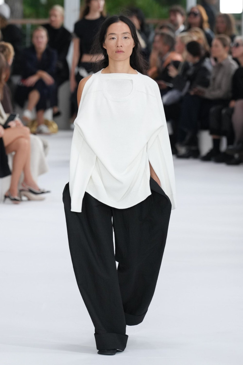 Issey Miyake fashion show for Spring/Summer 2025