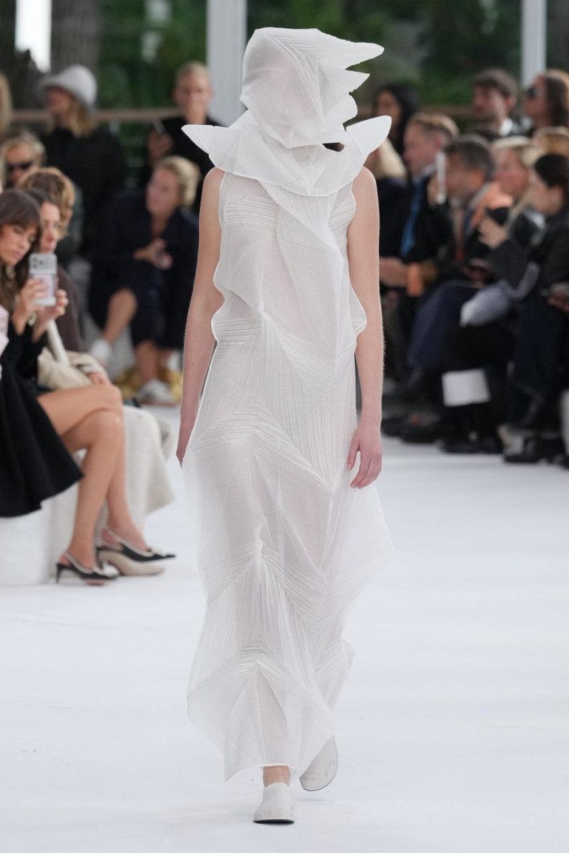 Issey Miyake fashion show for Spring/Summer 2025