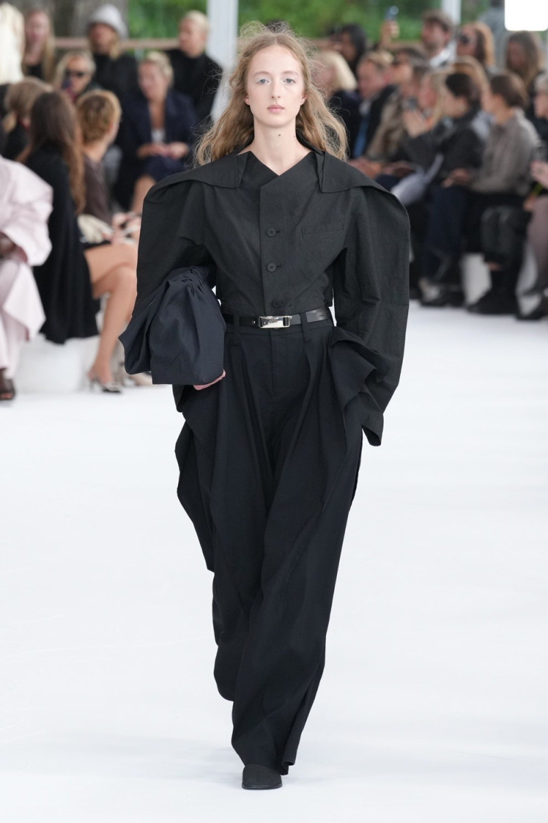 Issey Miyake fashion show for Spring/Summer 2025