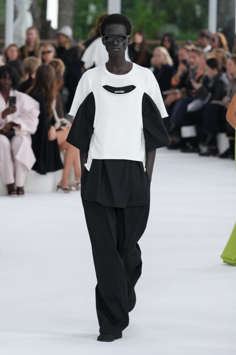 Issey Miyake fashion show for Spring/Summer 2025