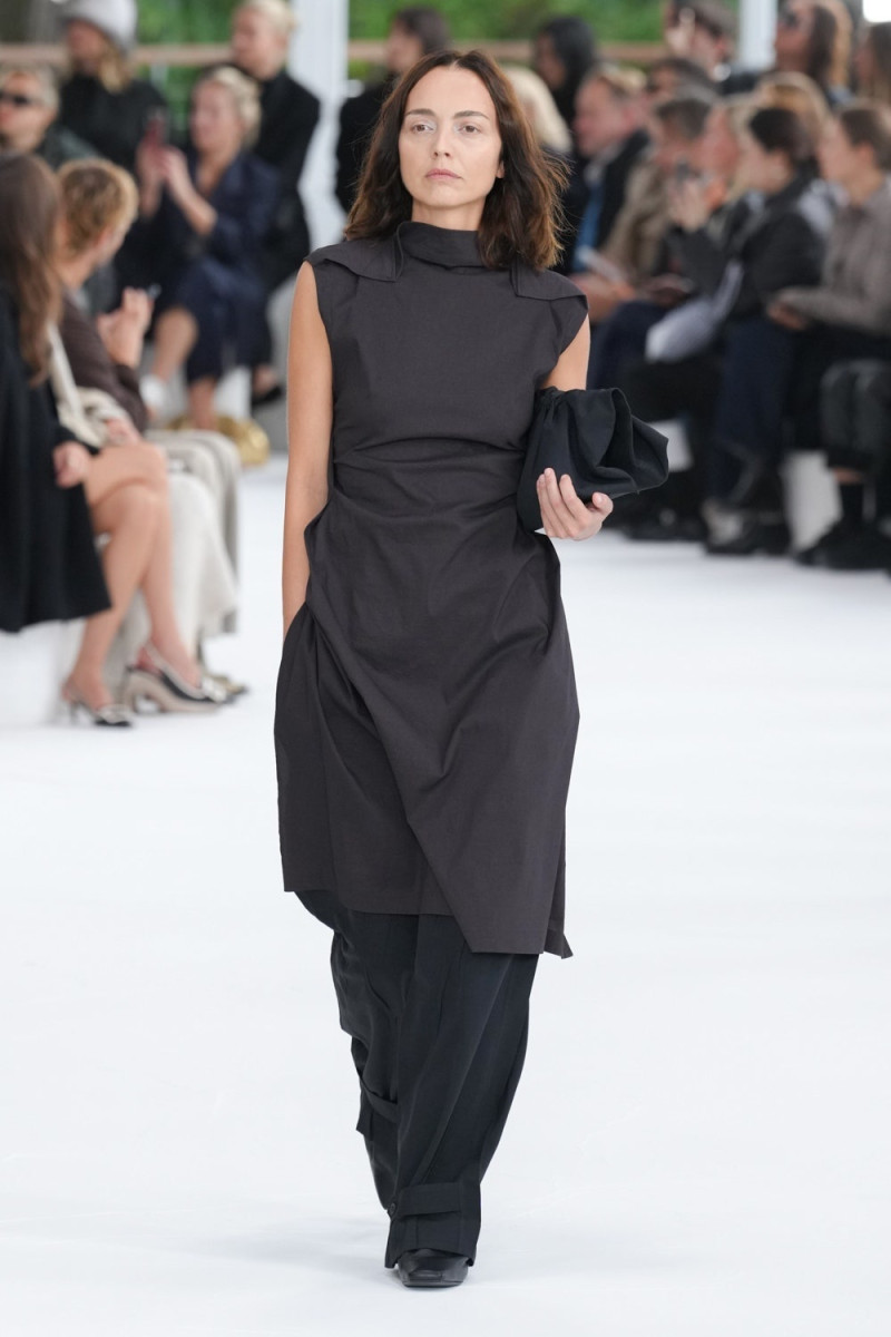 Issey Miyake fashion show for Spring/Summer 2025