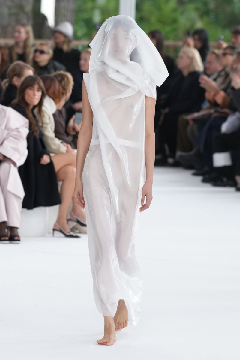 Issey Miyake fashion show for Spring/Summer 2025