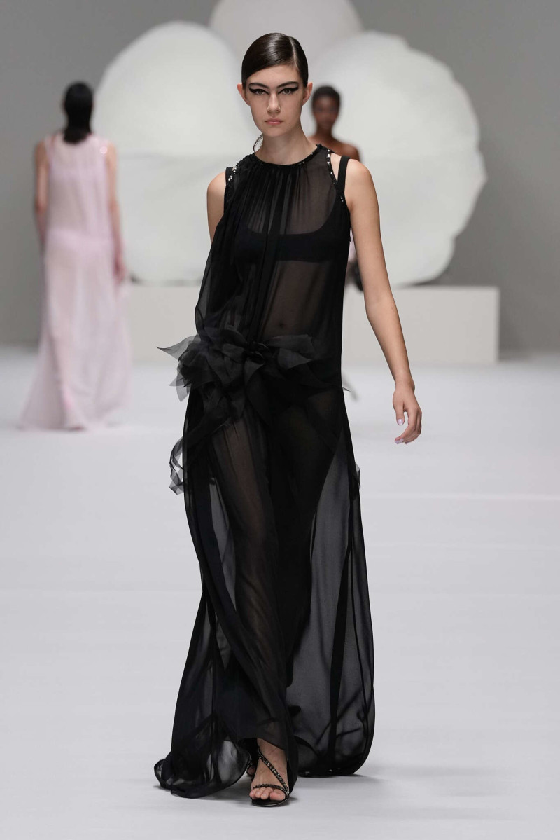 Genny fashion show for Spring/Summer 2025