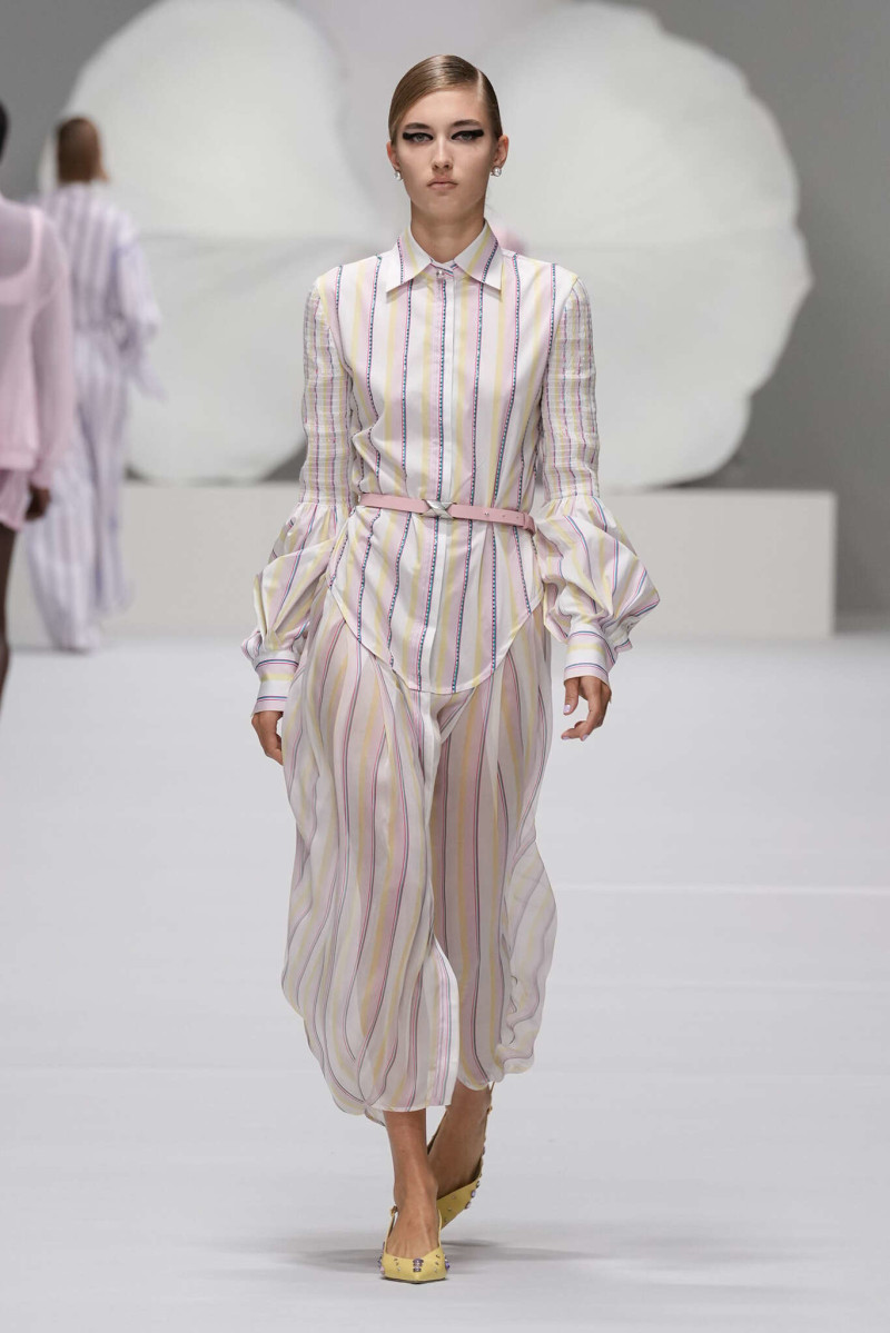 Genny fashion show for Spring/Summer 2025