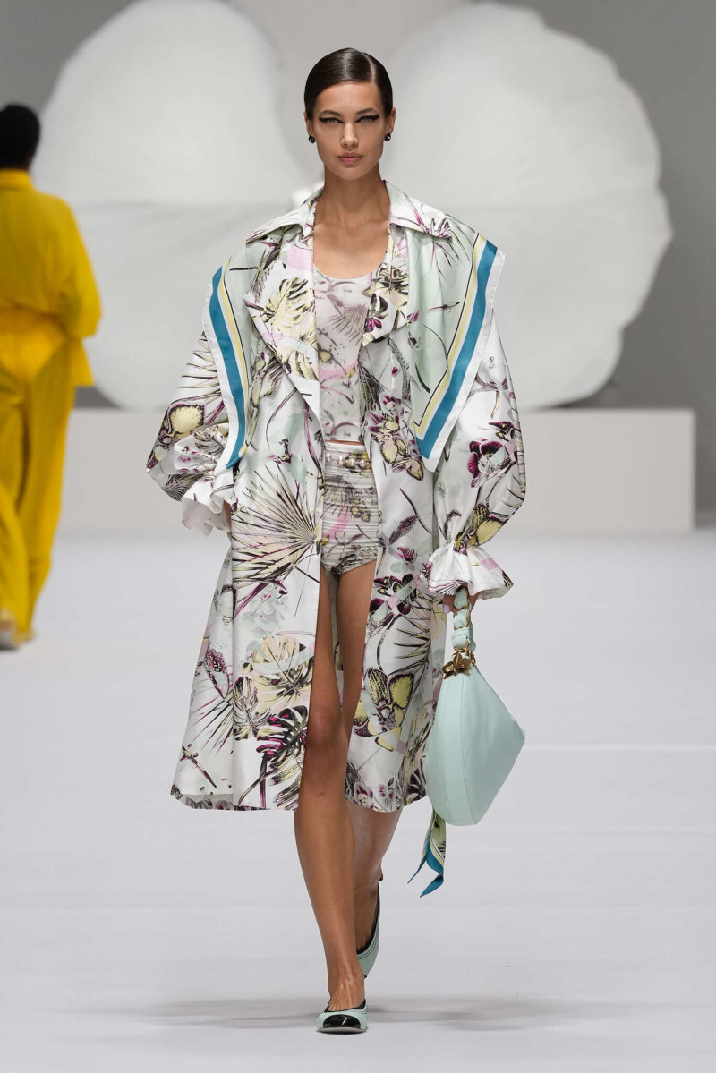 Genny fashion show for Spring/Summer 2025